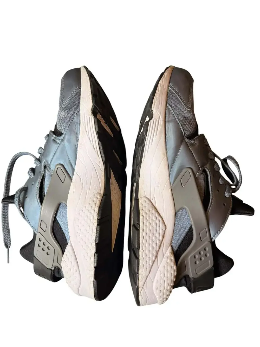 Nike Air Huarache Run Women's Grey/Black Running Sneakers
